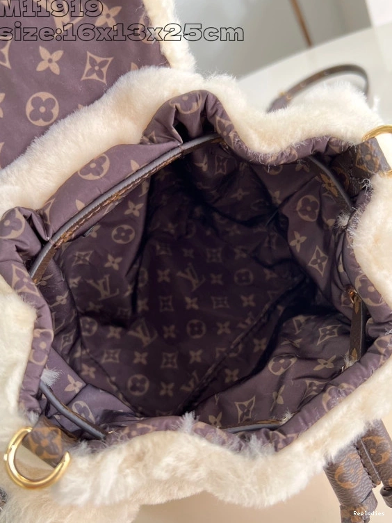 Cheap Ski Teddy Backpack Nano Vuitton Louis 0803